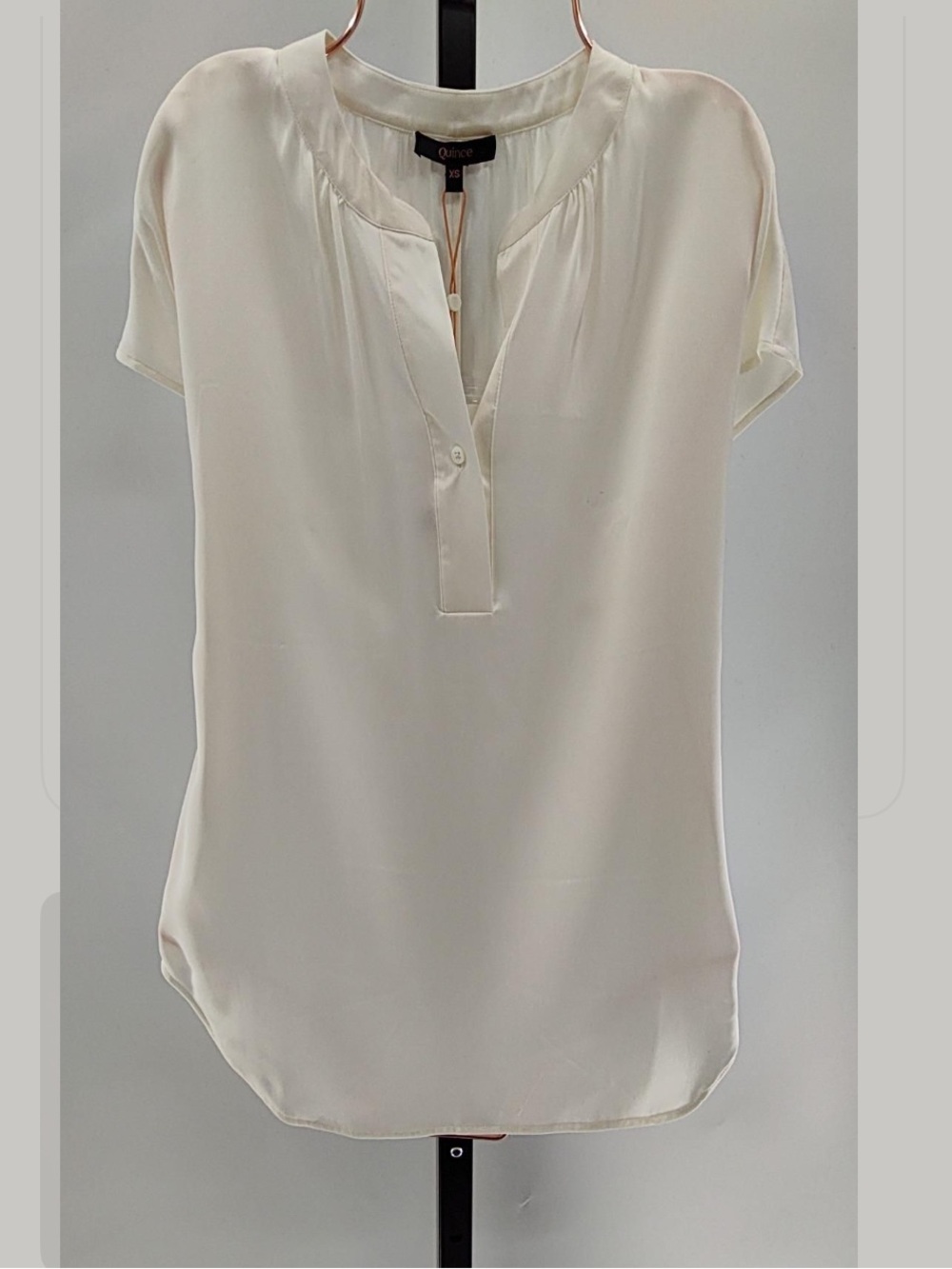 Quince Women Washable
Stretch Silk Dolman
Sleeve Blouse Ivory
Sleeved Top XS - Picture 9 of 10